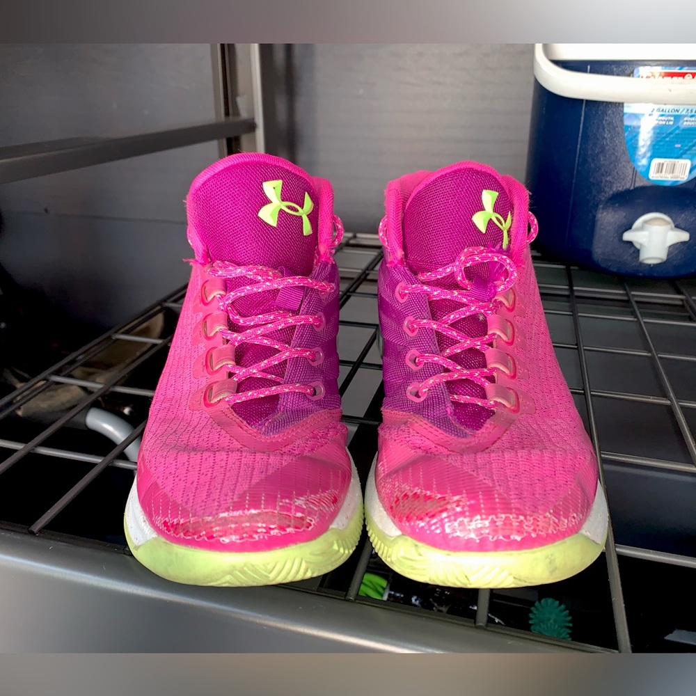 Under Armour Curry shoes. Women size 7. Pink & yellow